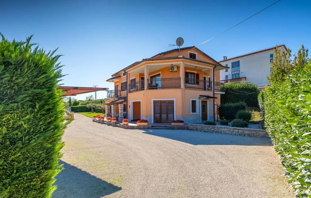 Beautiful Villa Parenzana With Pool In Vizinada