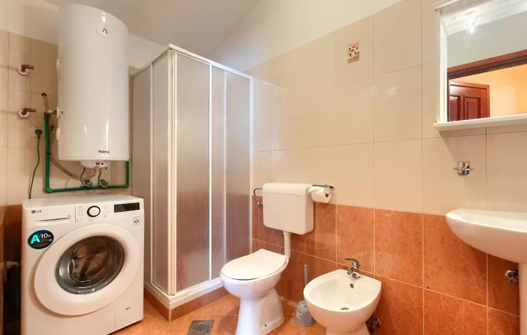 Beautiful Villa Parenzana With Pool In Vizinada