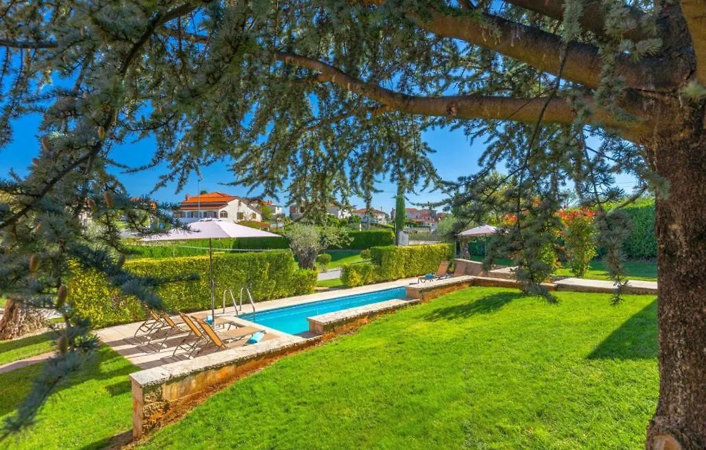 Beautiful Villa Parenzana With Pool In Vizinada 0*,